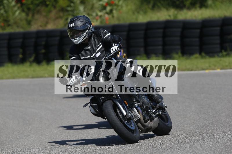 /Archiv-2024/29 12.06.2024 MOTO.CH Track Day ADR/Gruppe blau/66